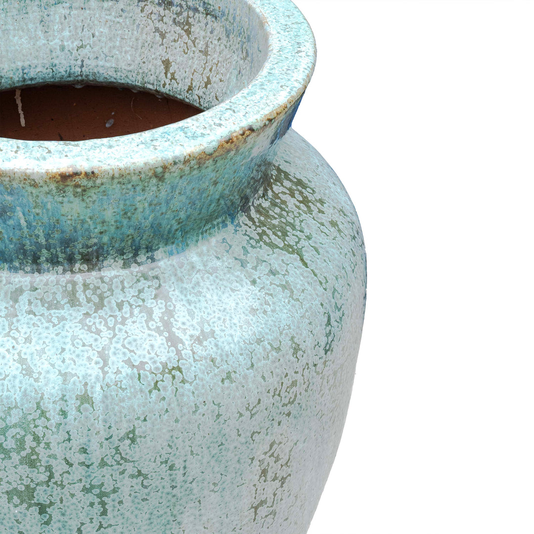 LARGE URN