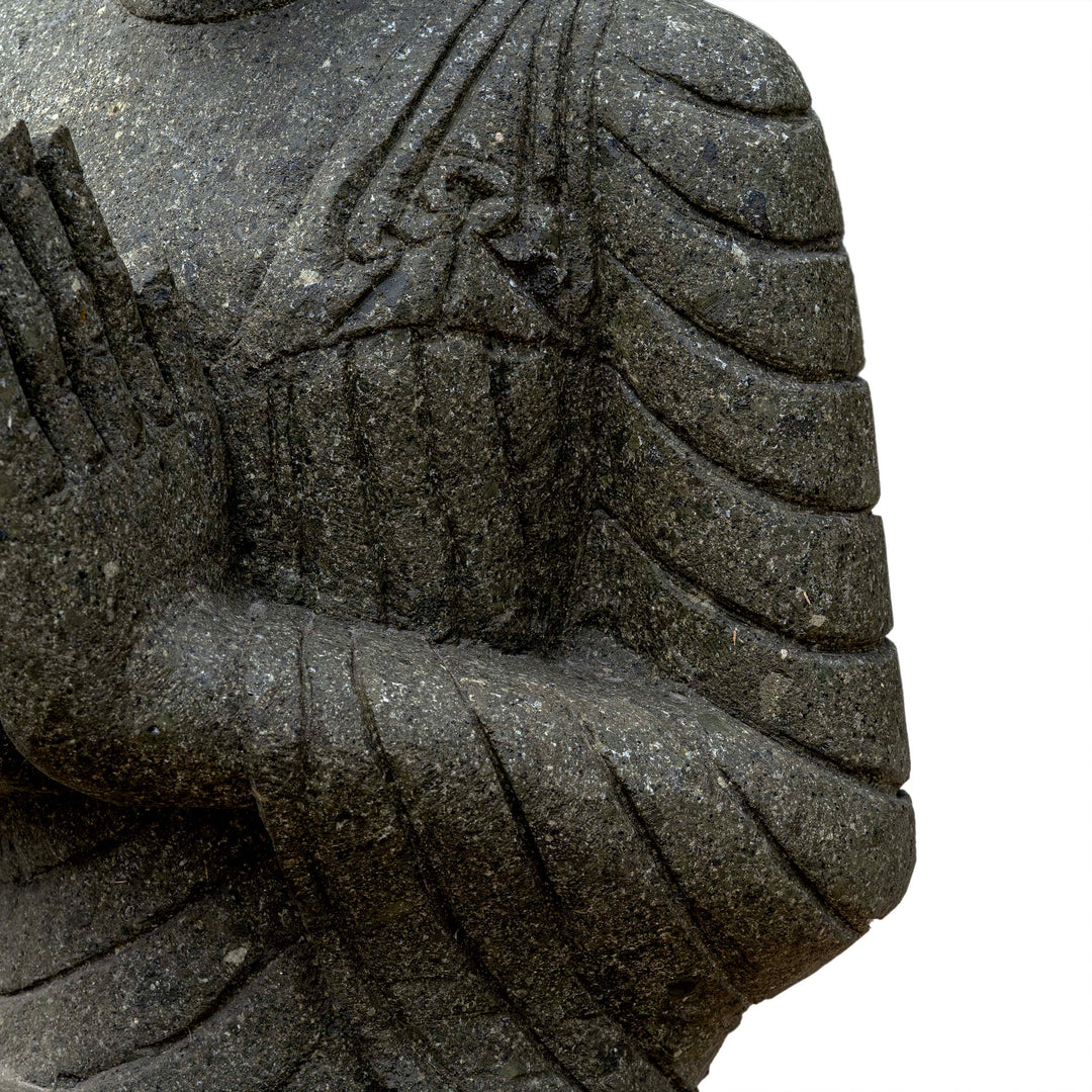 BUDDHA PRAYING