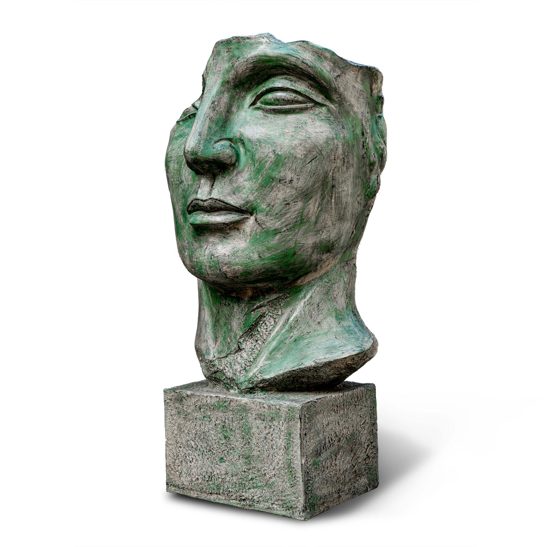 SANAA SPIRITUAL PEDESTAL