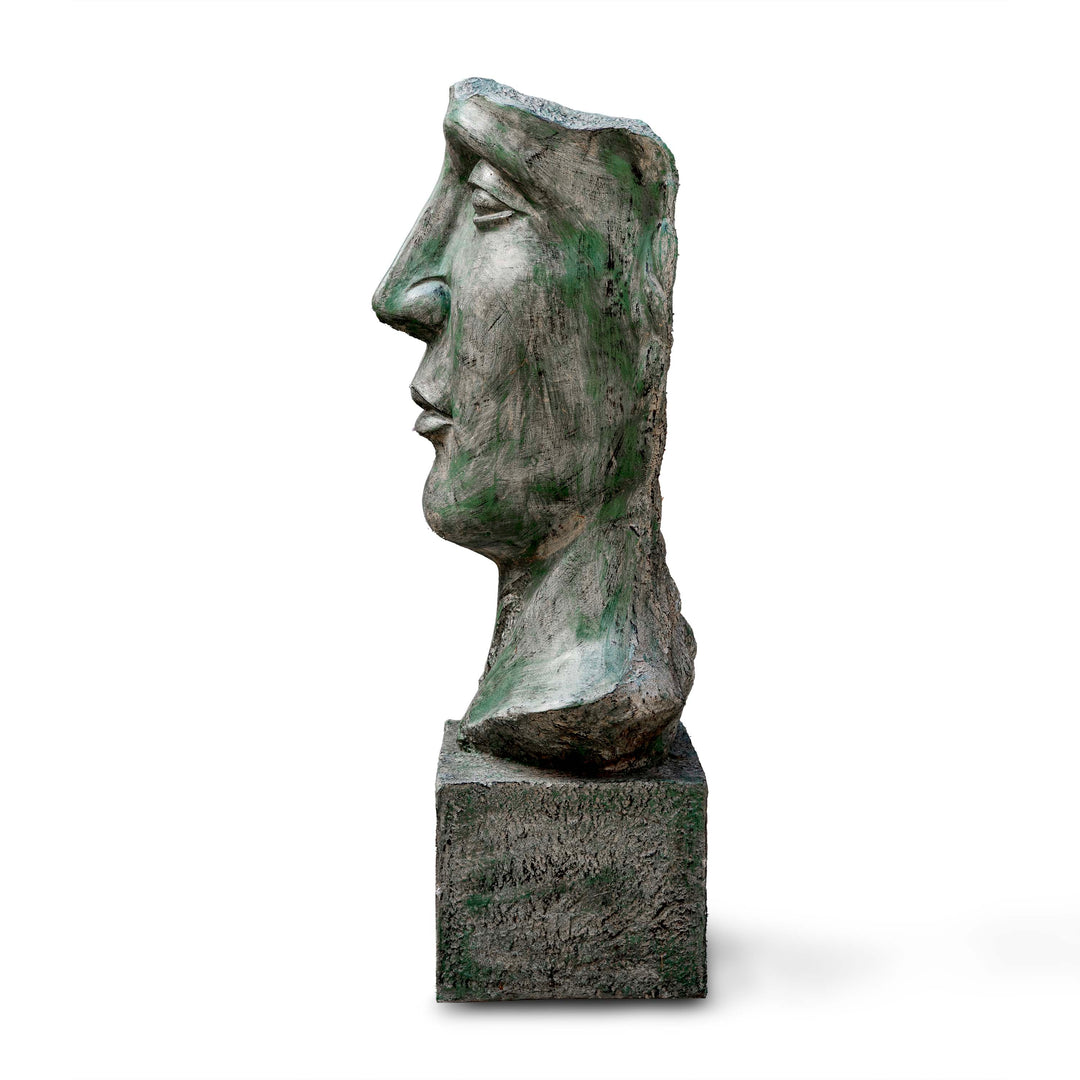 SANAA SPIRITUAL PEDESTAL