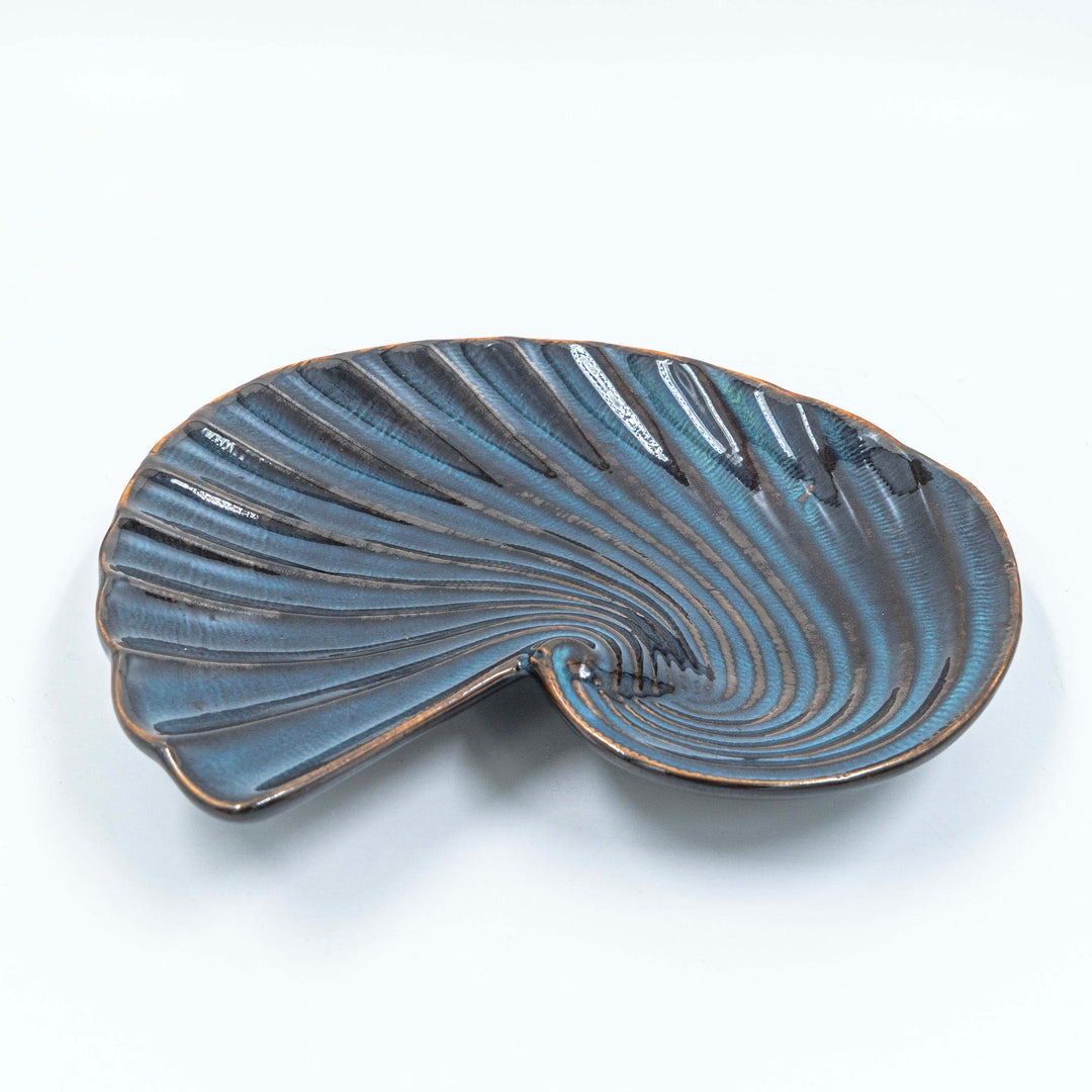 Mona Salad Server Snail Plate