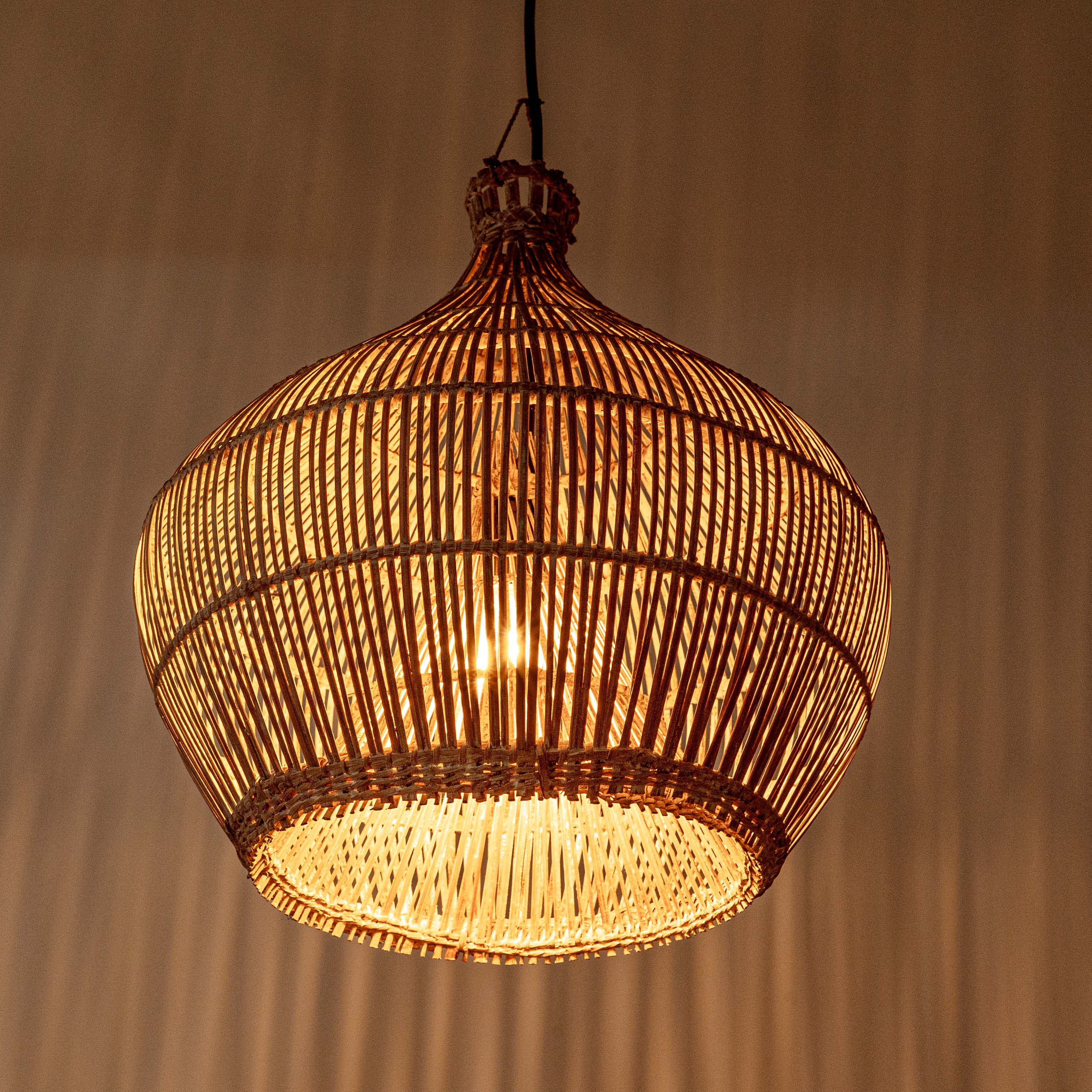 BIBU DOME HANGING LAMP