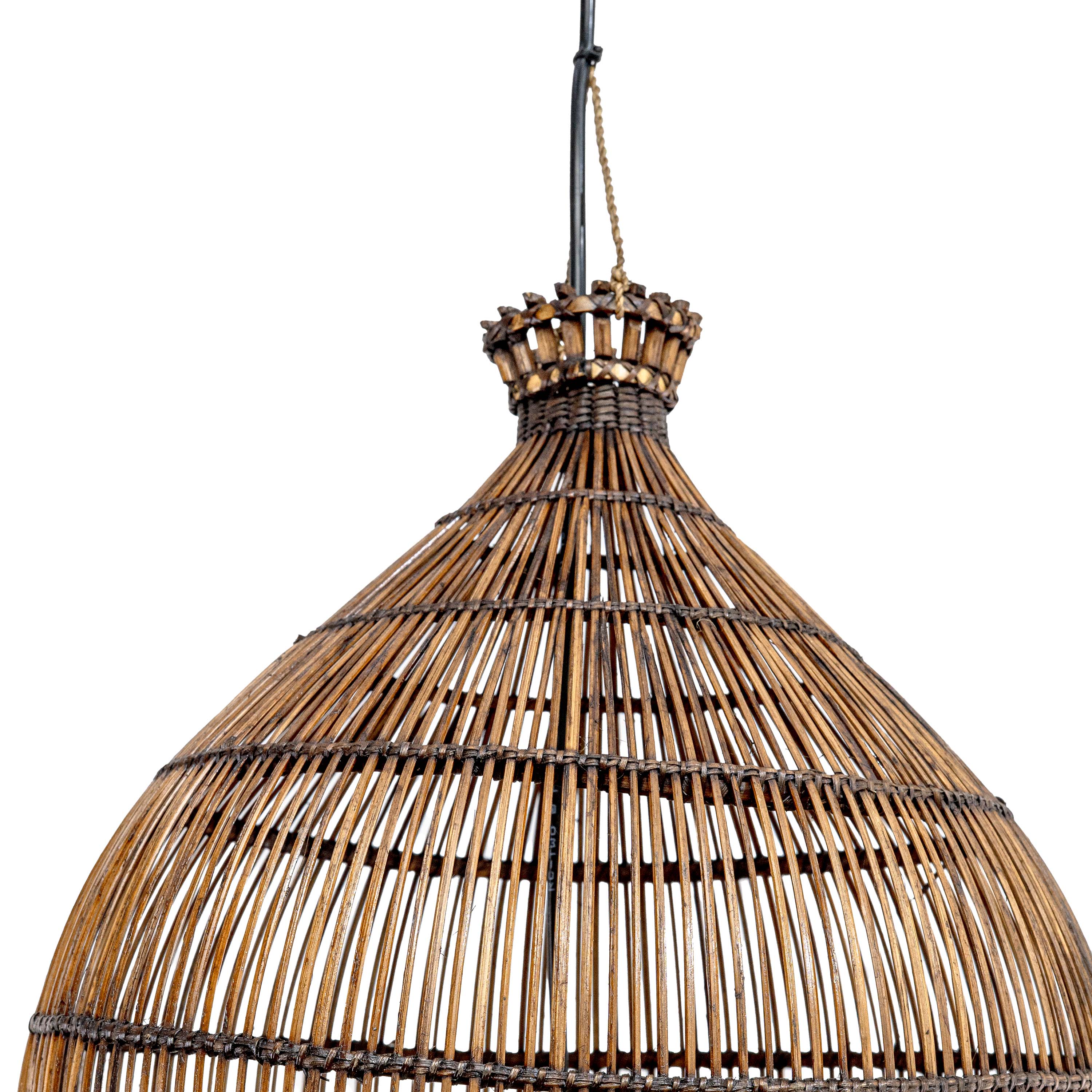 RATTAN WOVEN PENDANT LAMP