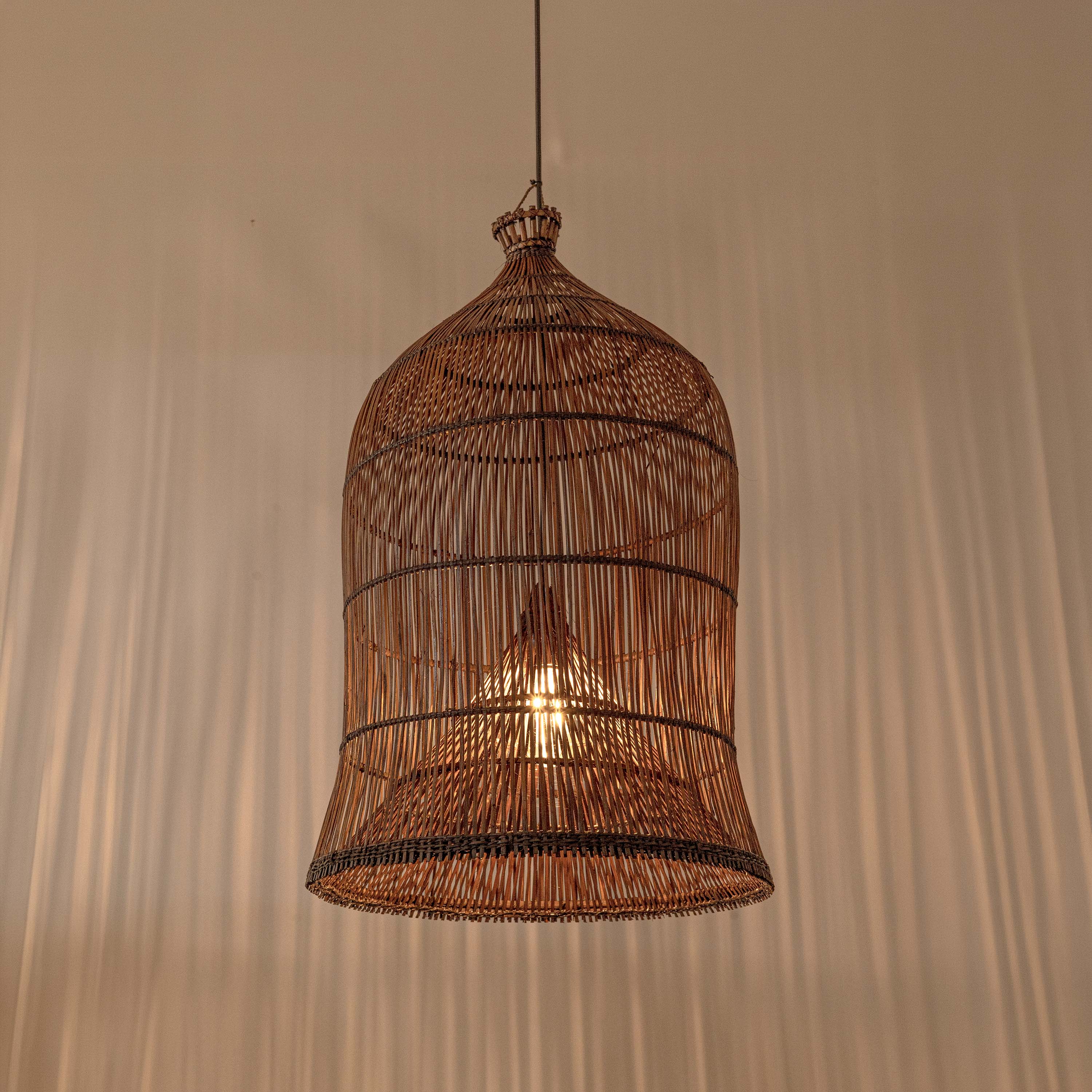 RATTAN WOVEN PENDANT LAMP