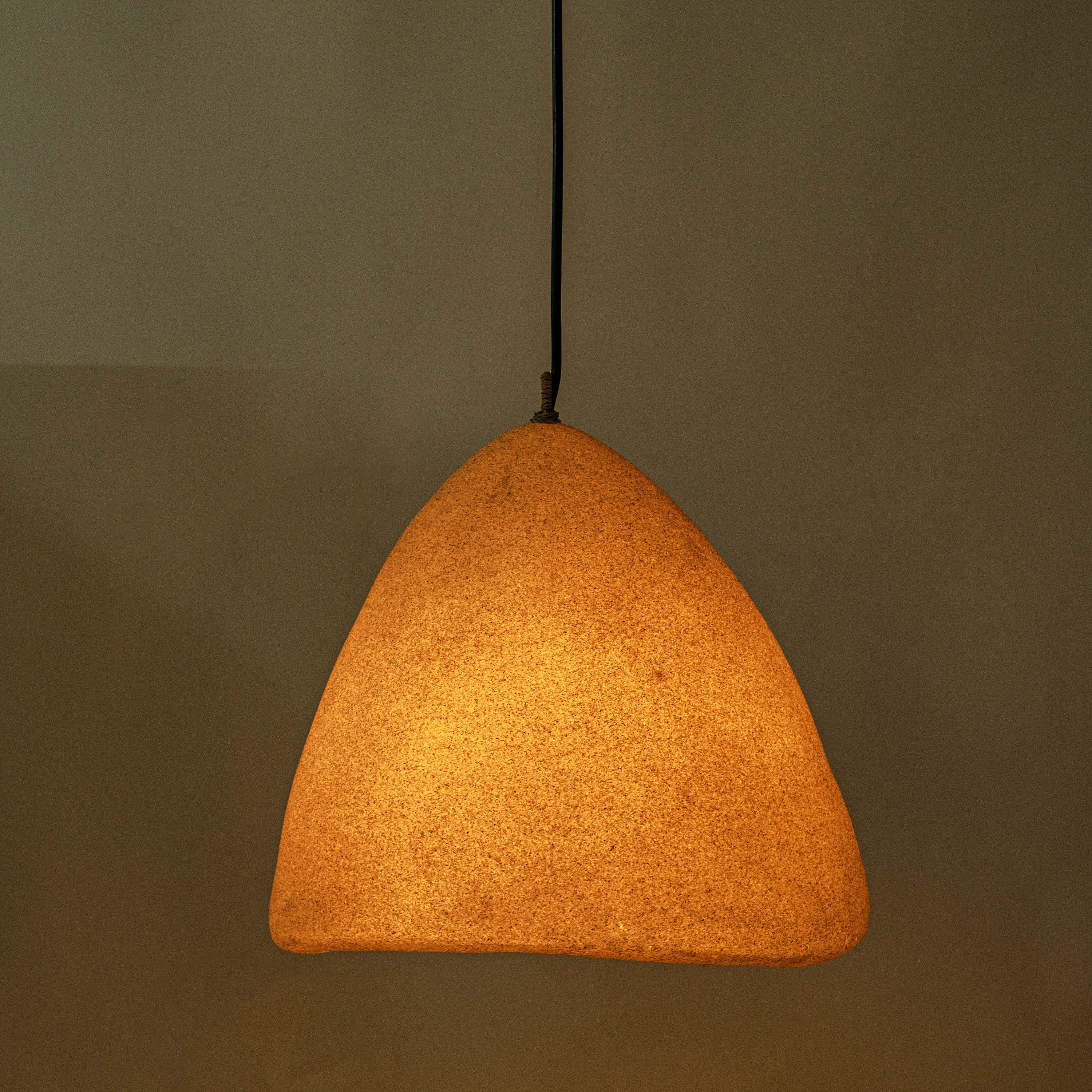 OMABK EGG HANGING CLUSTER LAMP