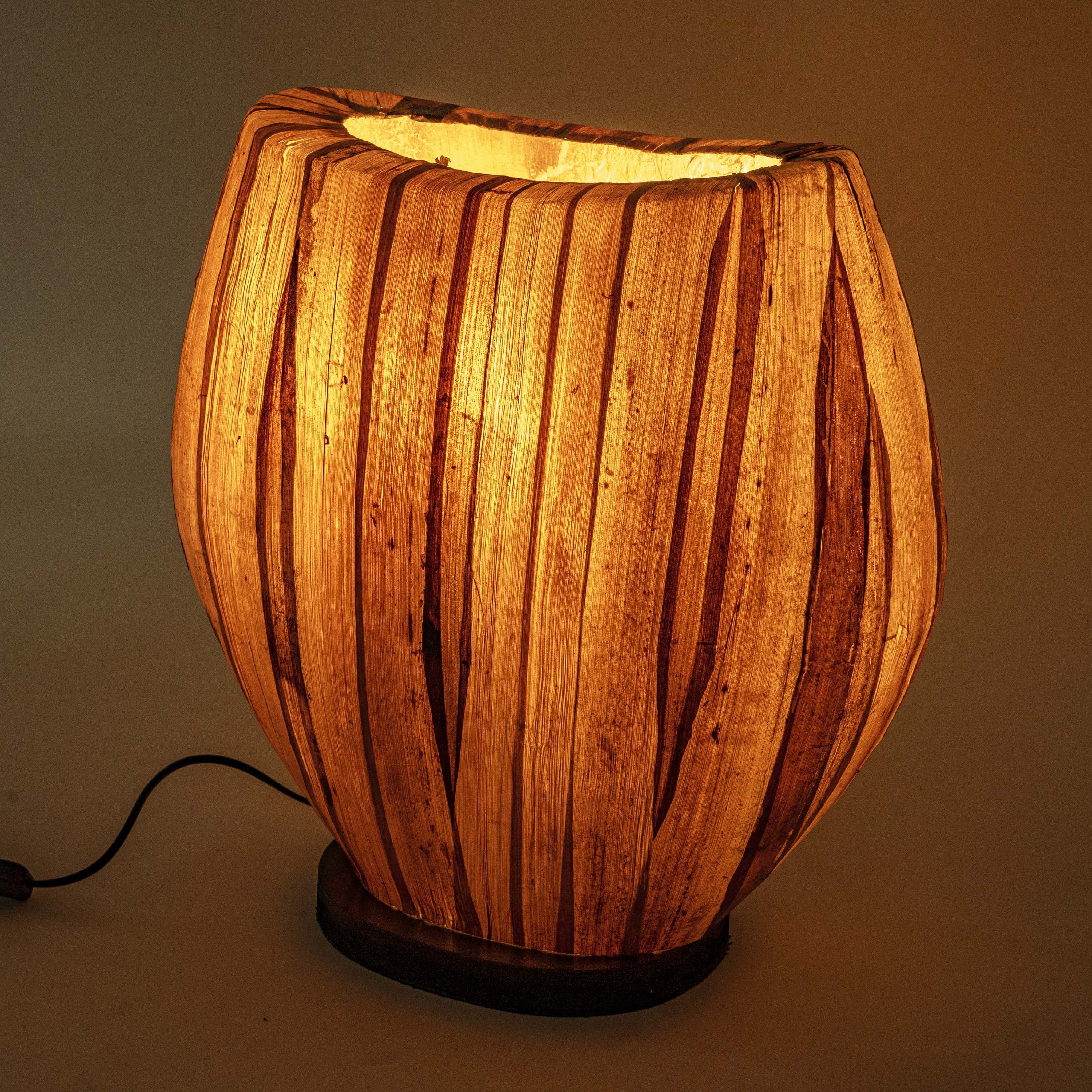 SQUASH TABLE LAMP