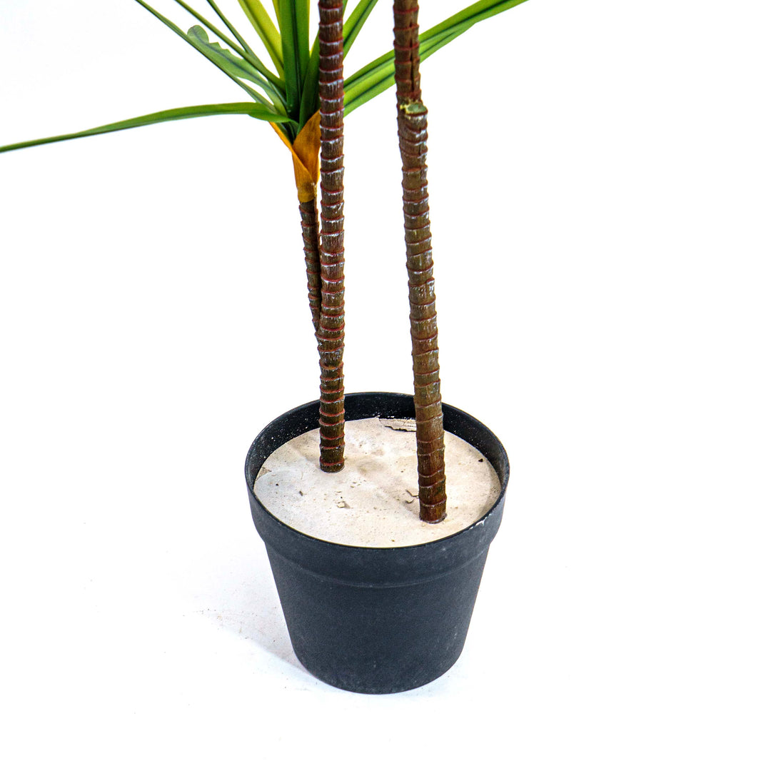 Faux Tropic Arc Yucca Palm