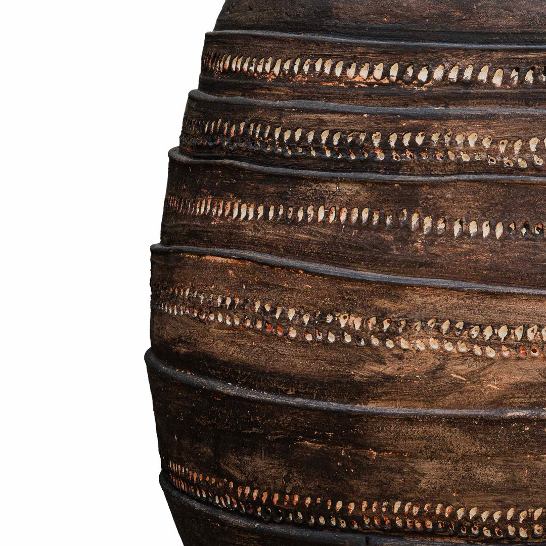 Tuber Terracotta Brown Pot