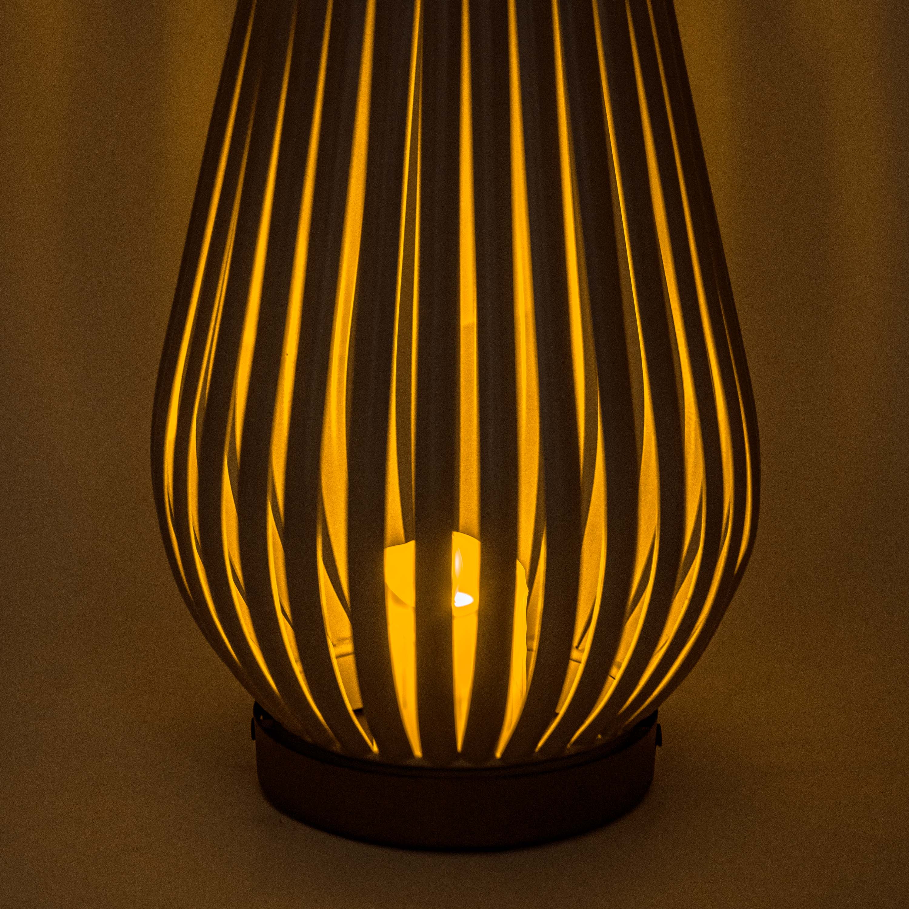 LUMINARA TABLE TOP LANTERN WITH HANDLE
