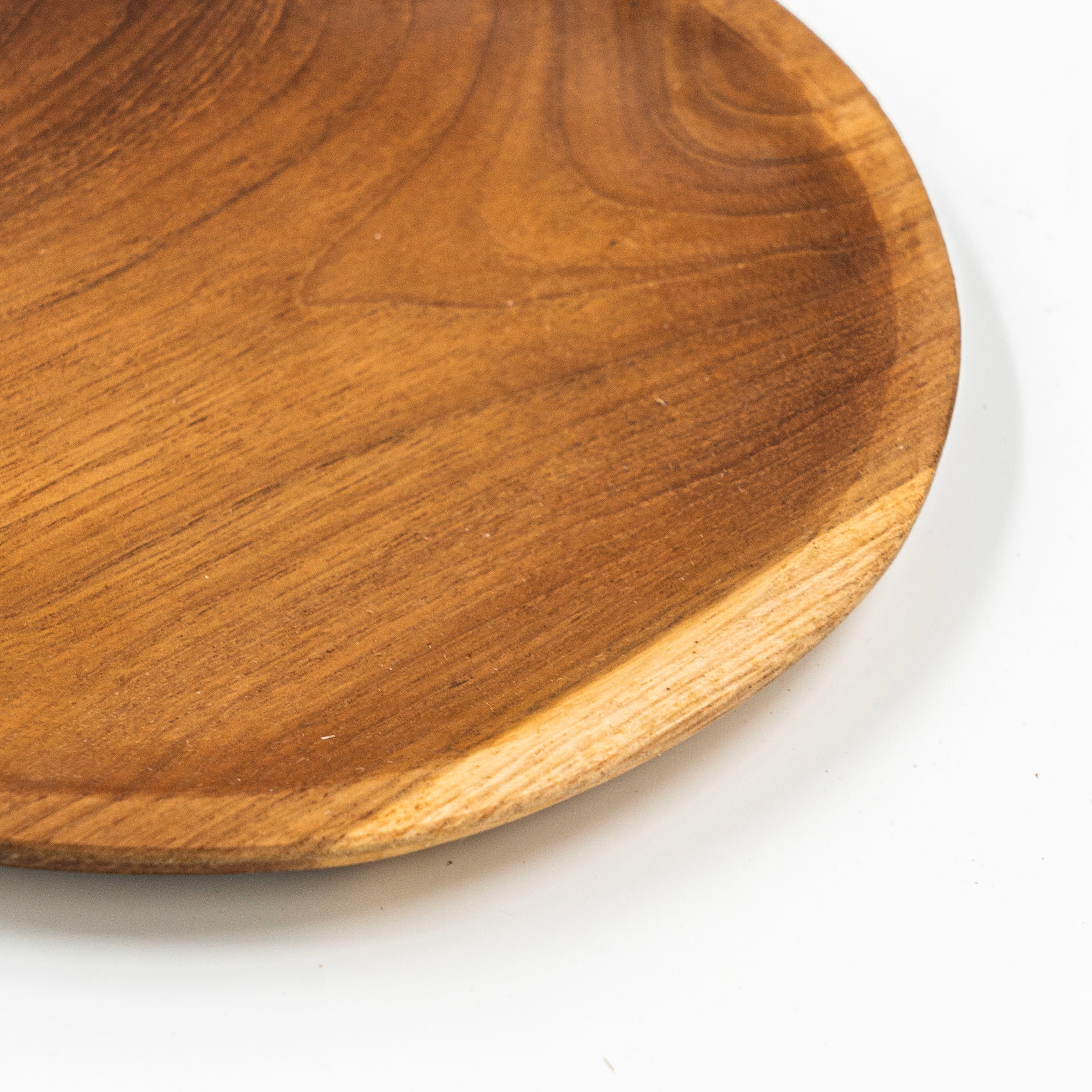 Yarah Teak Wood Mickey Plate