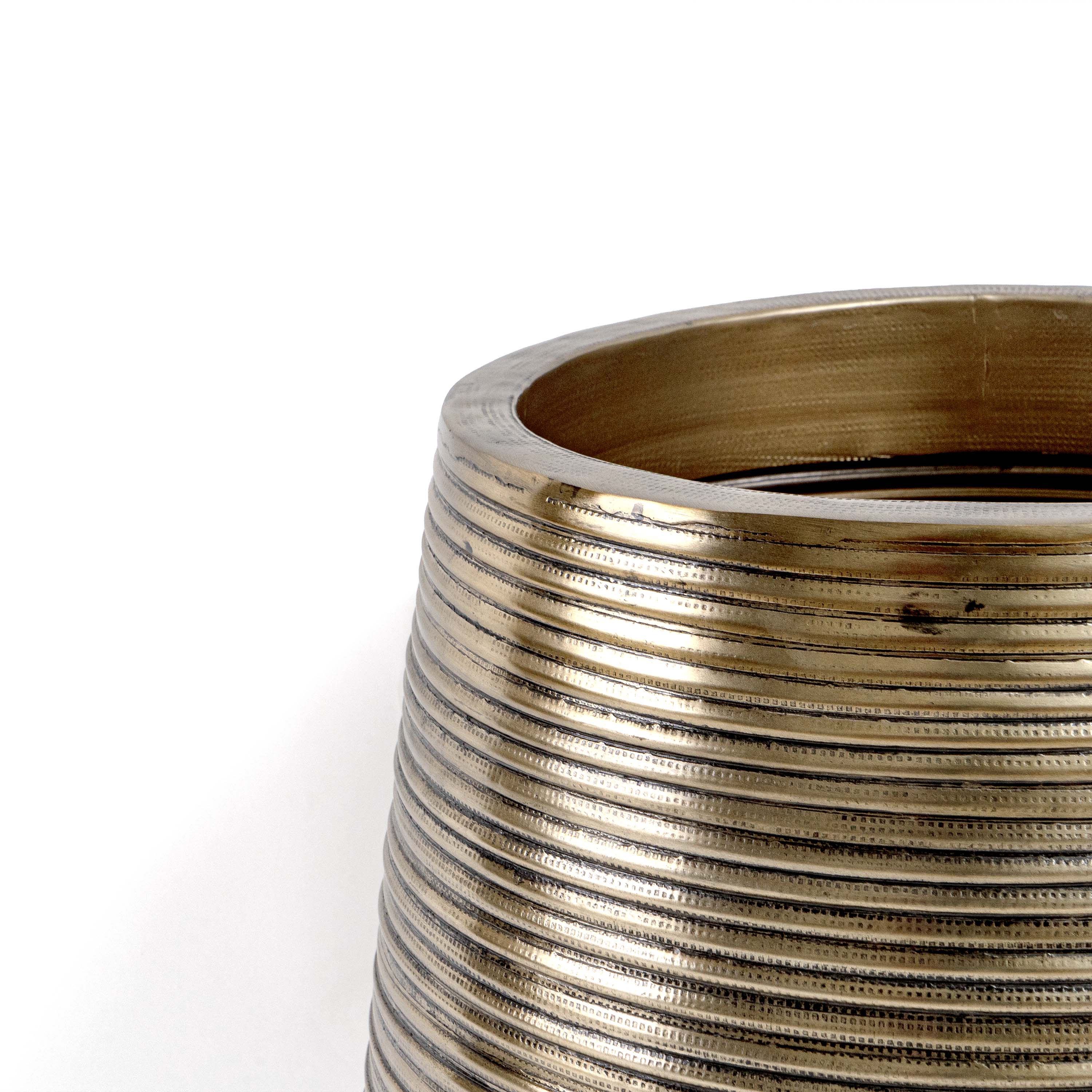 Bronze Glow Aluminium Planter with Holder