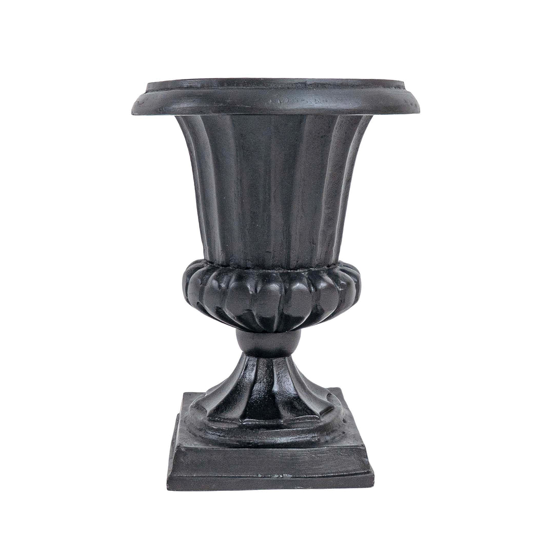 Carbon planter