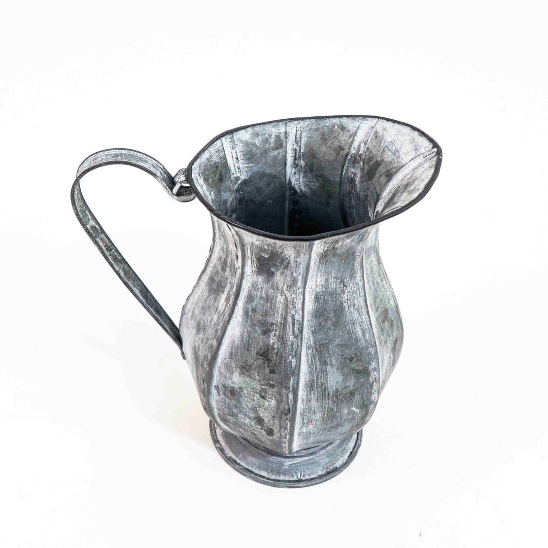 Sela Metal Planter with Holder