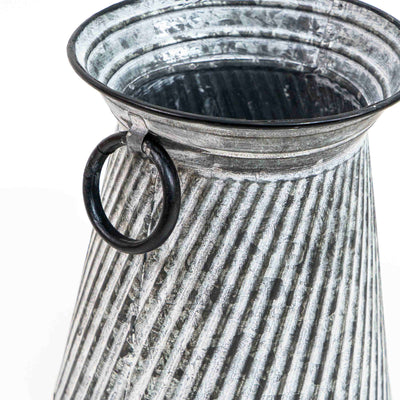 Sela Metal Planter