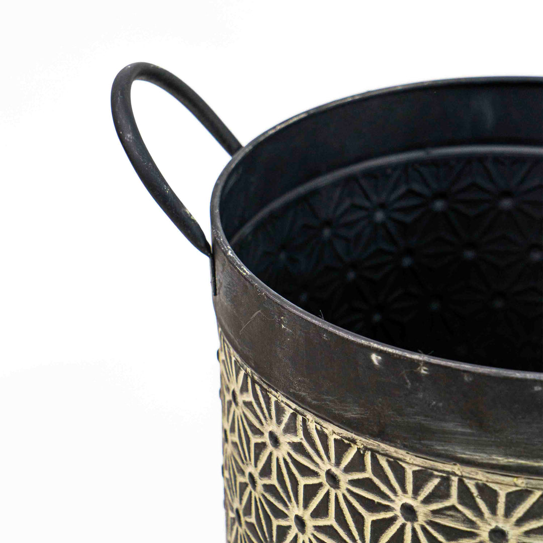 Noa Metal Planter