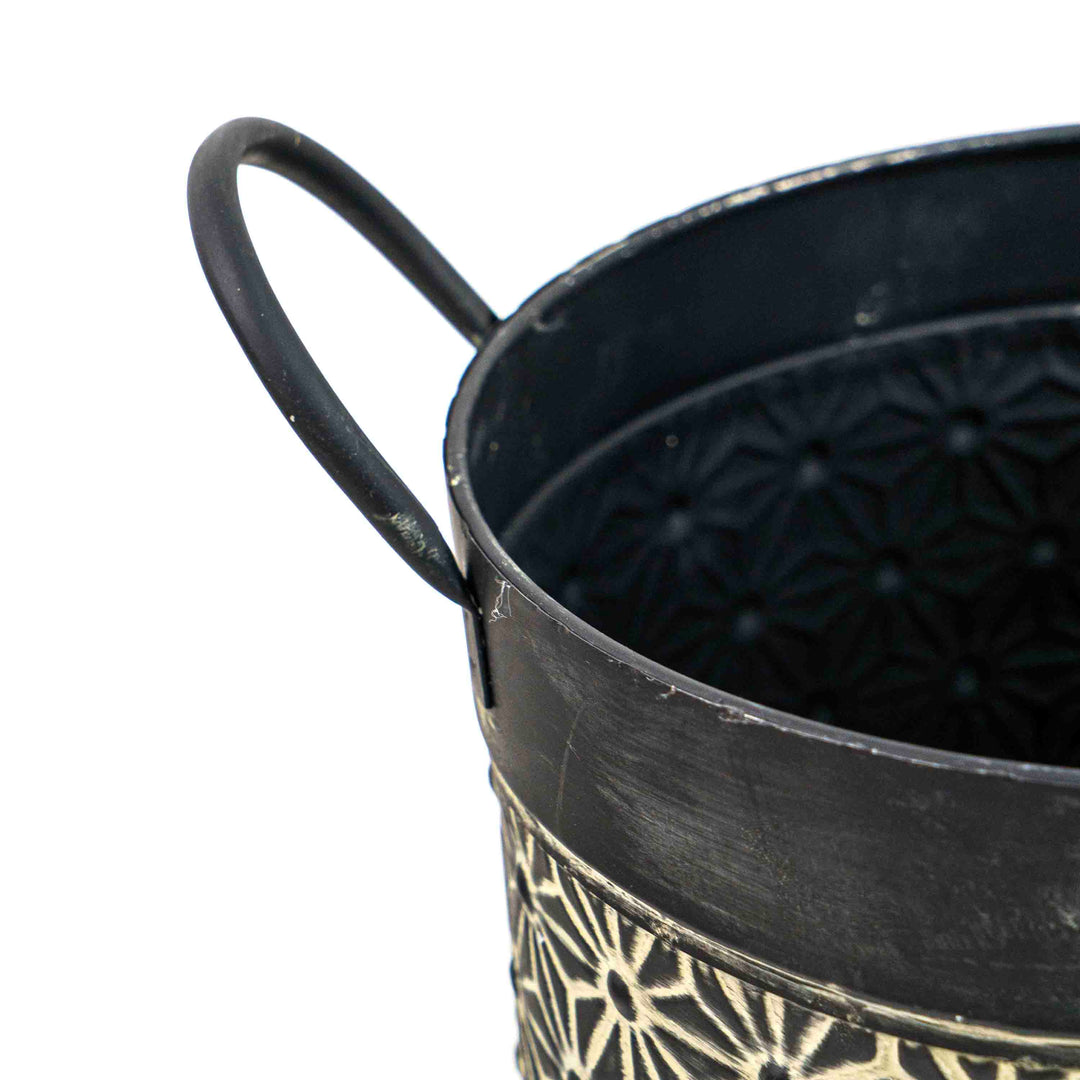 Noa Metal Planter