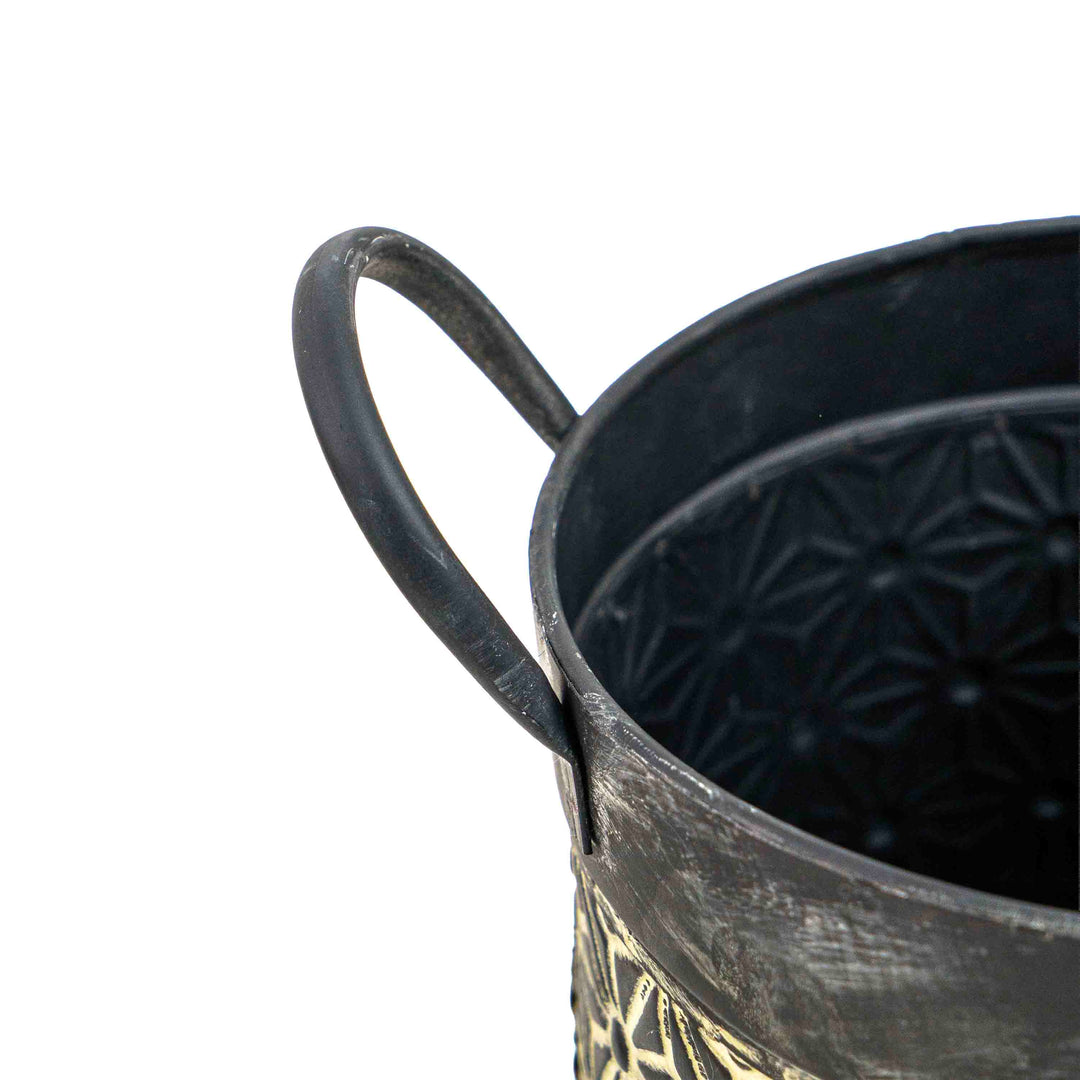 Noa Metal Planter