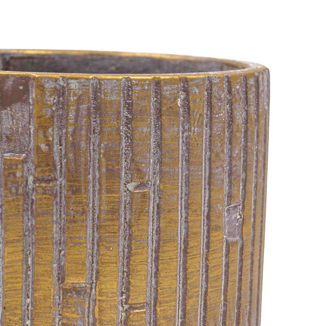 Hele Stiped Concrete Pot