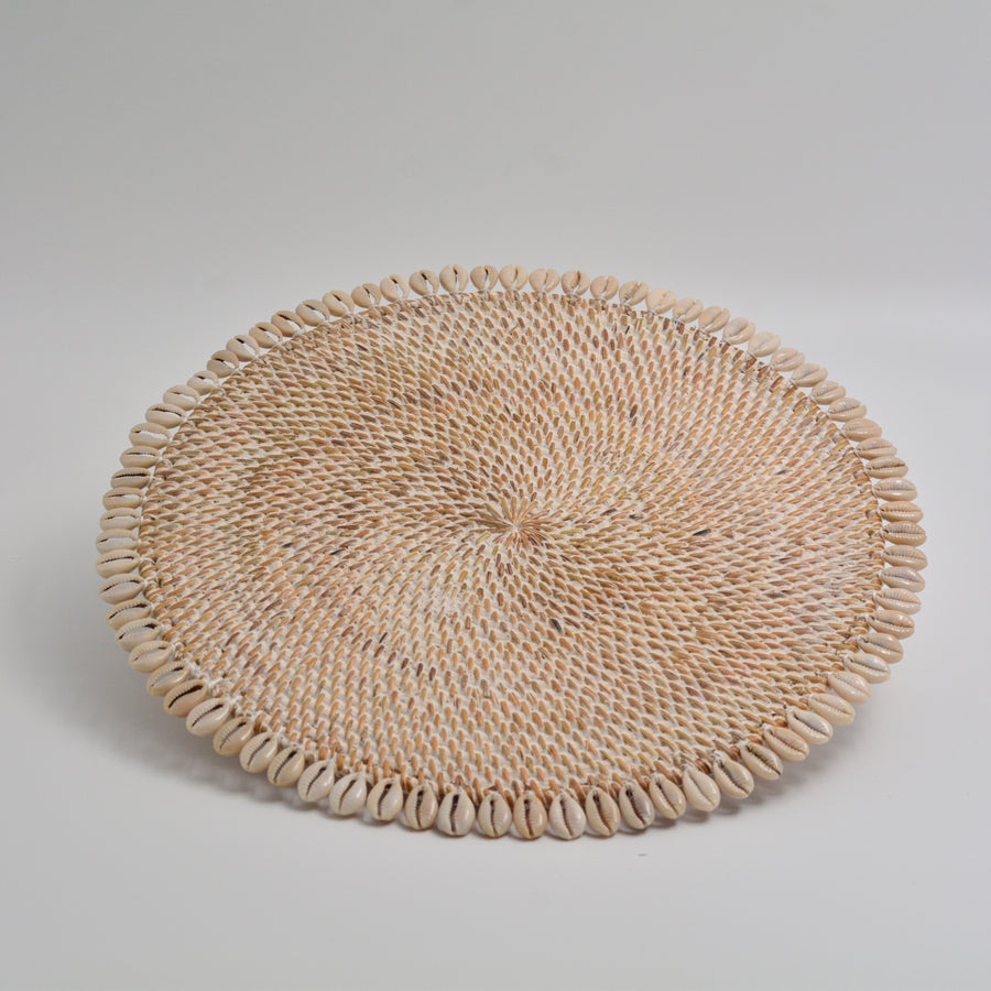 Round Rattan & Shell Placemat - White